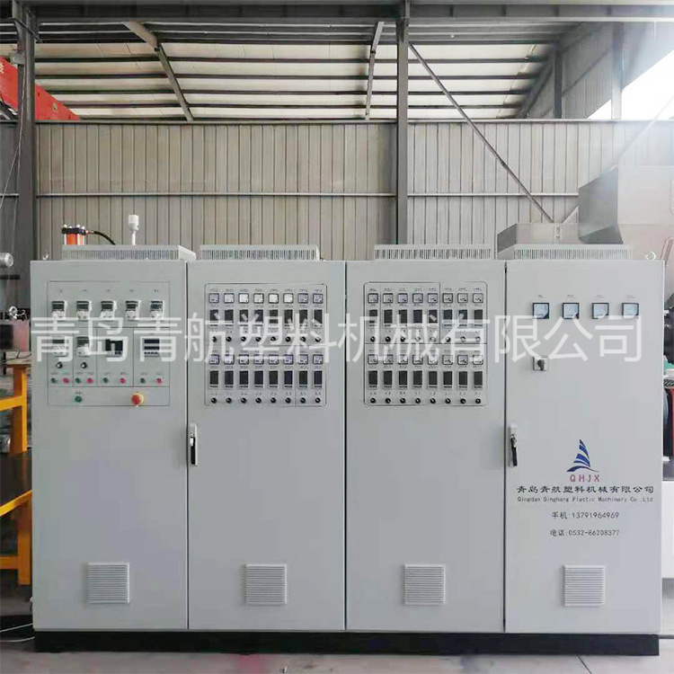 PP塑料板材生產(chǎn)線(xiàn)